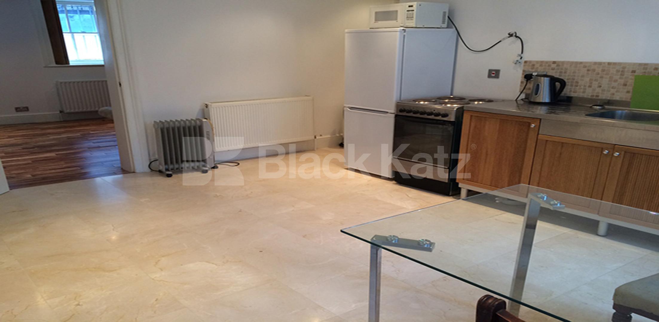 			LET , Studio Apartment, 1 bath, 1 reception Studio			 Surrey Square, Elephant & Castle